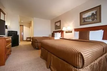 Отель Best Western Territorial Inn & Suites
