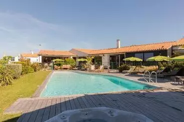 هتل Les Vignes De La Chapelle, The Originals Relais