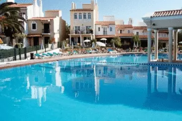 Apartamentos Turisticos Old Village