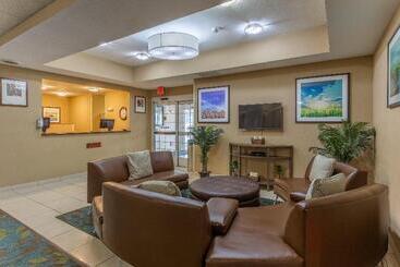 Hotel Candlewood Suites South Bend Airport, An Ihg