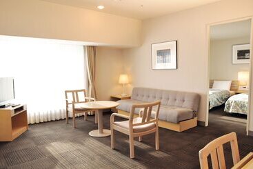 Отель Mount Racey