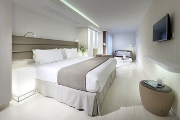 Отель Eurostars Book