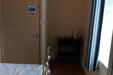 فندق OYO Swan Inn