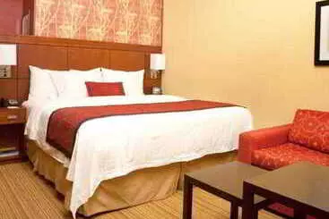 בית מלון כפרי Courtyard By Marriott Norman