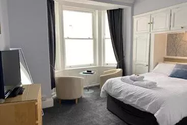 בית מלון כפרי Marine View Guest House