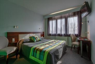 Le Pacifique Citotel Riom