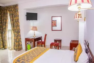 هتل Prince De Galles