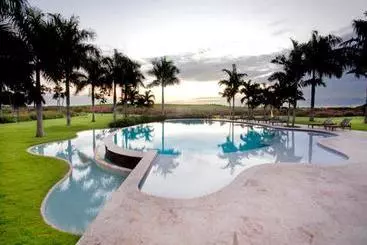 استراحتگاه Los Altos Residences By Mint