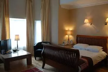 Beech Mount Hotel Free Parking