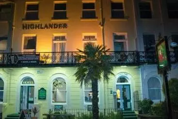 Отель Highlander