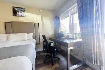 בית מלון כפרי Studio 9 Big Bear