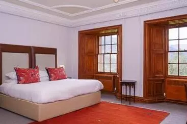 בית מלון כפרי Glencoe House