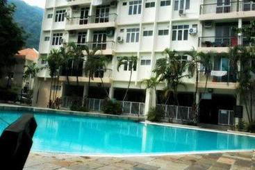 Apartamenty turystyczne Bayu Emas Apartment