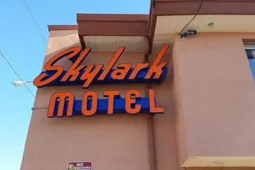 Skylark Motel