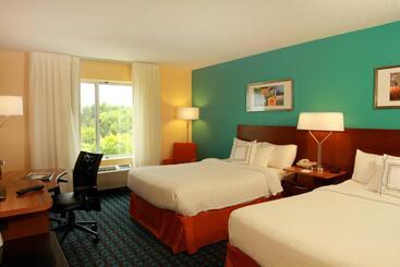 فندق Fairfield Inn & Suites Traverse City