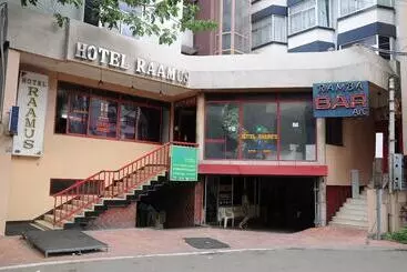 ホテル Raamus
