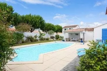 آپارتمان Madame Vacances Le Domaine De Vertmarines