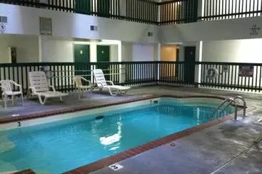 모텔 Budget Inn Wentzville