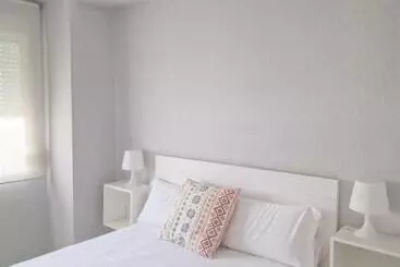 ユースホステル Hostal Alba