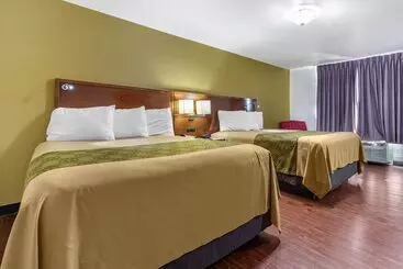 酒店 Rose City Inn & Suites