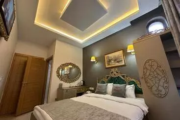 Ethnica Hotel Old City