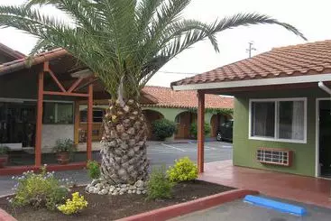 בית מלון כפרי Rio Inn & Suites Marysville