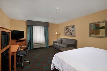 شقة فندقية Hampton Inn & Suites Canton