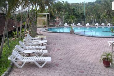 ホテル Bukit Senggigi