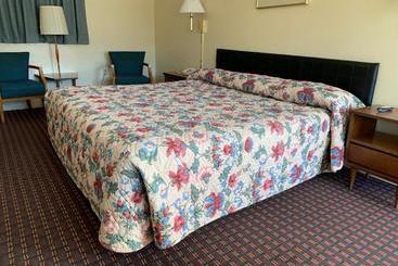 فندق Regal Inn Clayton