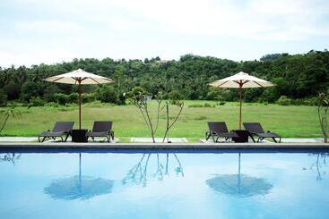 Favehotel Cenang Beach   Langkawi