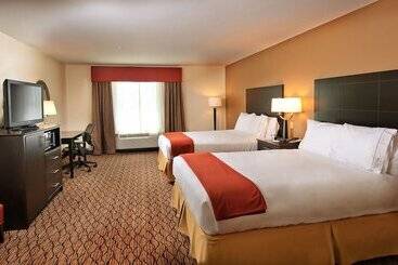 Holiday Inn Express Hotel And Suites Pearsall, An Ihg