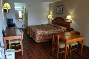 فندق Economy Inn Express