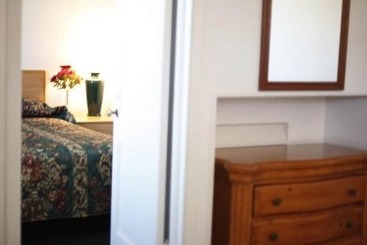 Travelier Motel Macon