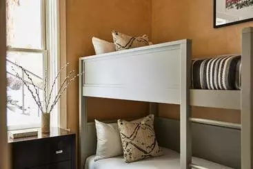 Отель The Auberge Residences At Element 52