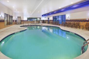 Otel Holiday Inn Express And Suites Wheeling, An Ihg