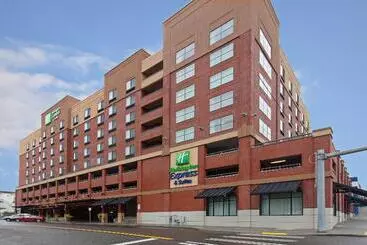 호텔 Holiday Inn Express & Suites Tacoma Downtown, An Ihg