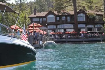 호텔 West Shore Cafe And Inn