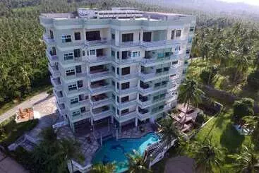 בית מלון כפרי Grand Hill Residence