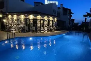 Samel Hotel