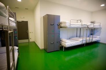 Bbk Bilbao Good Hostel