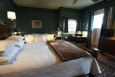 مبيت وإفطار Ash Street Inn