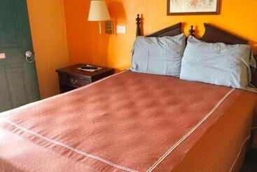 Motel Forrest Rockville