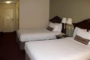 فندق على الطريق The Garden Inn