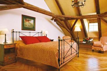 Отель Goldener Engl