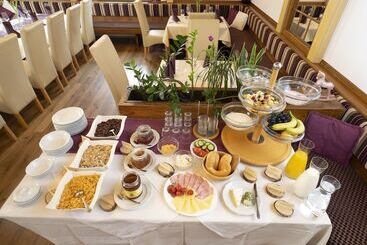 فندق Narnhoferwirt