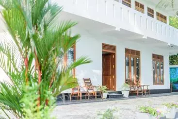 Hotelli Scenery River Star