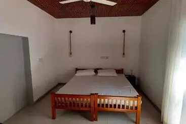 ペンション La Vira Beach Villa