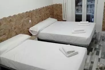 پانسیون Hostal Noche Y Dia