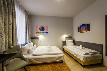 ペンション Haracsi Vendégház