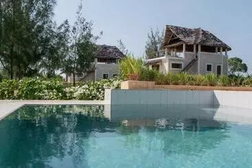 Resort Amani Villas Nature Retreat